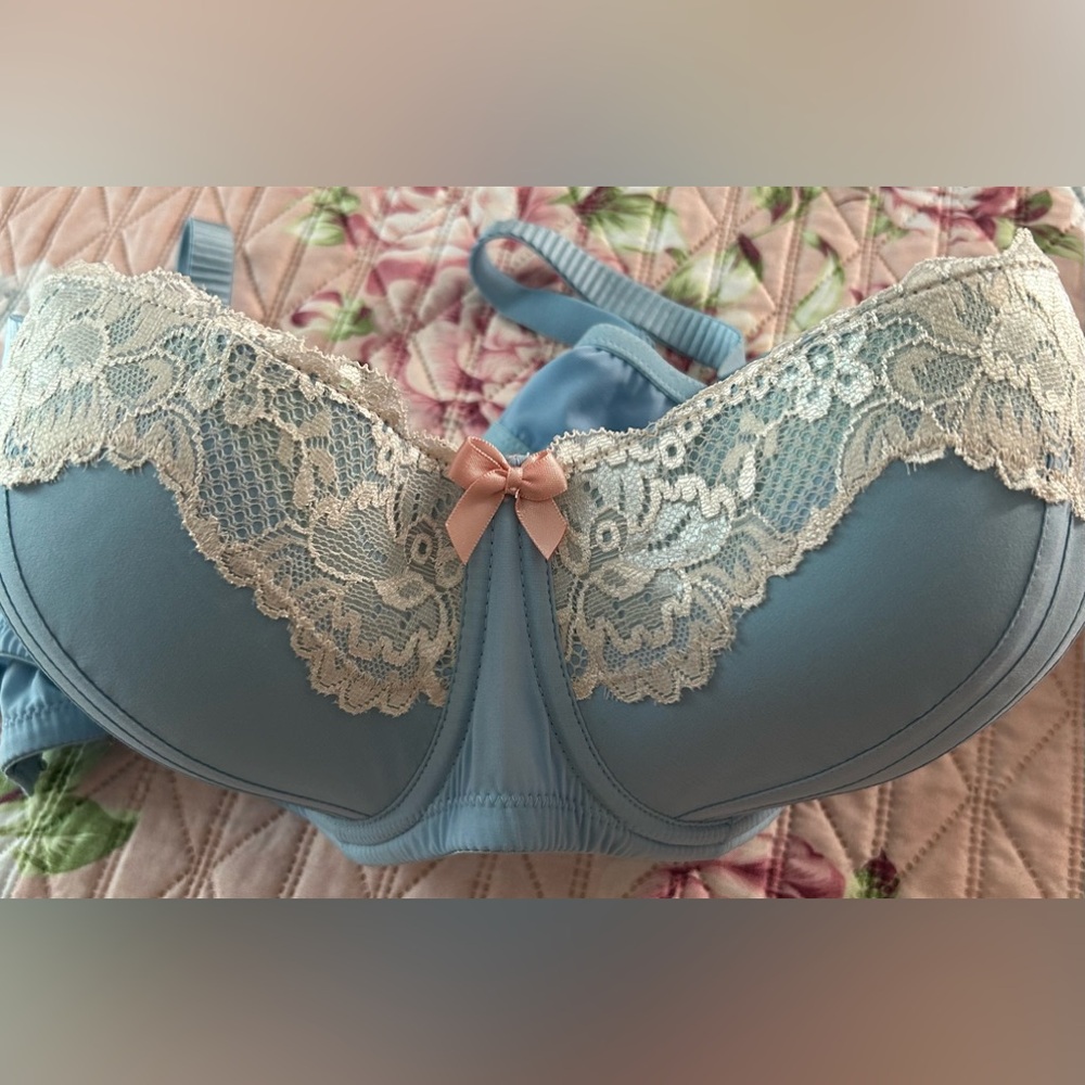 Adore me, underwire bra - Picture 7 of 7